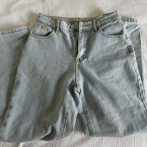 Light wash jeans